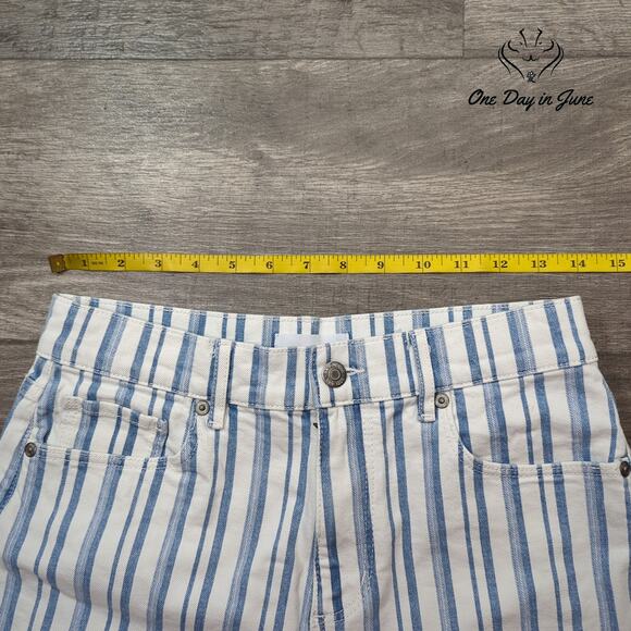 Loft Denim Shorts Size 0 - Picture 3 of 7